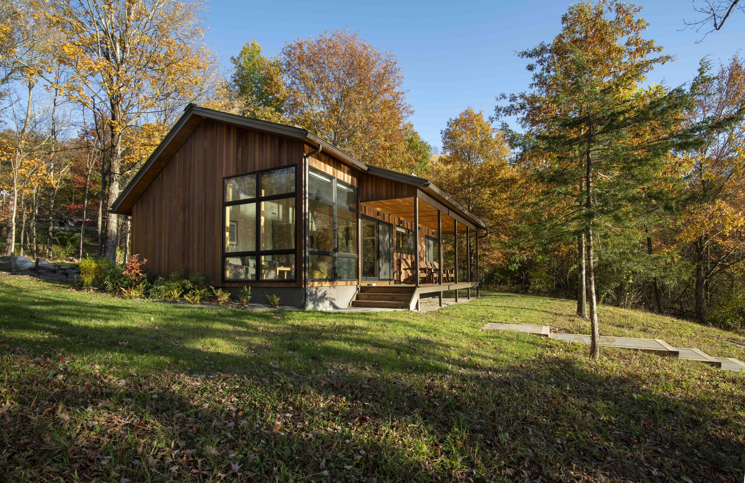 Undercliff Lake Cabin — detail view