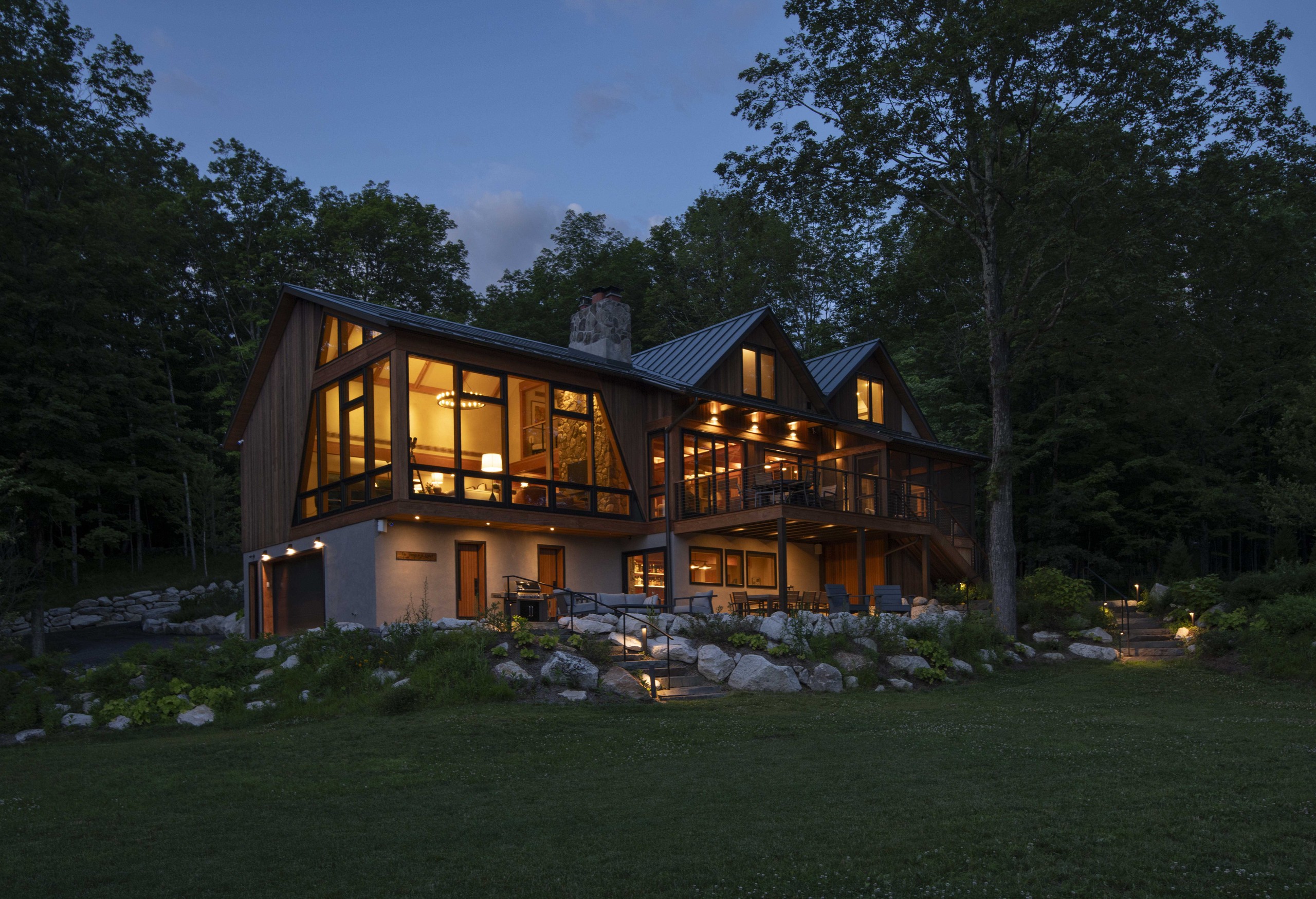 Undercliff Lake — living space